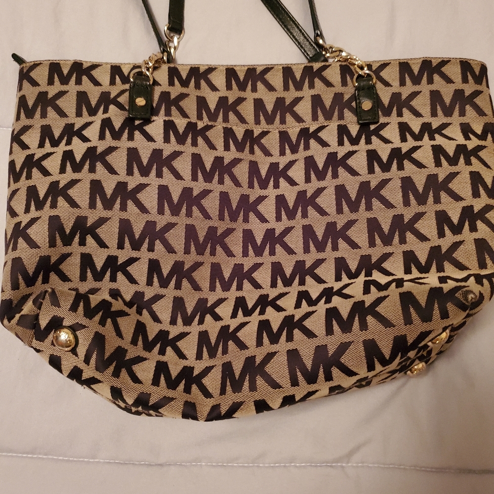 MK purse